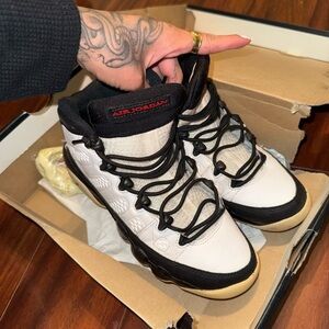 Jordan9 kids White and Black Sneakers